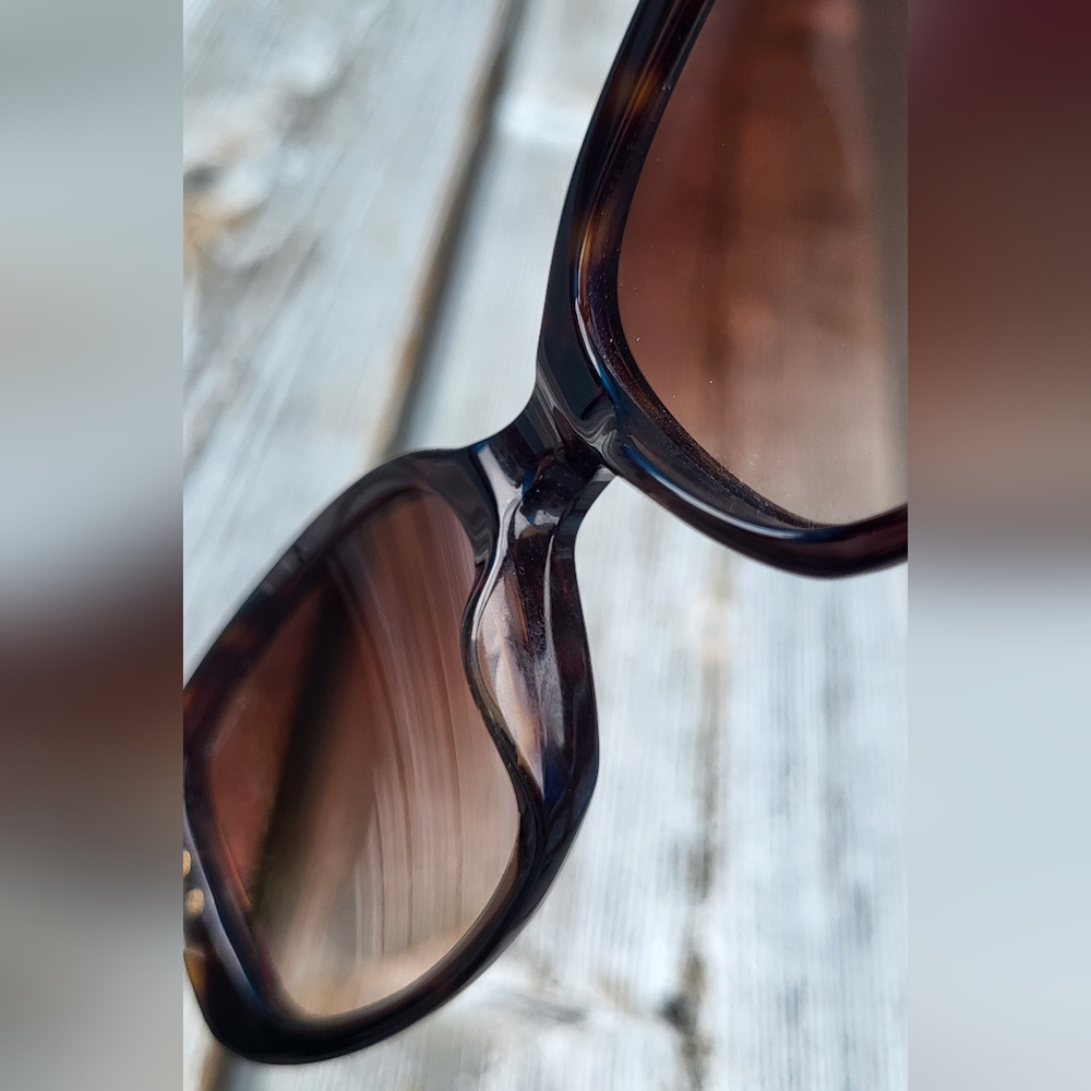 Coach Lillian Tortoise Shell Gradient Lens Sunglasses With Case - Picture 3 of 13